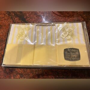 Lady pepperell sheet set 2 pillowcases one sheet